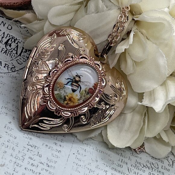 Bee Bumble Gardener Keeper Mom Wife Christmas Rose Gold Heart Locket Anniversary - Picture 3 of 12